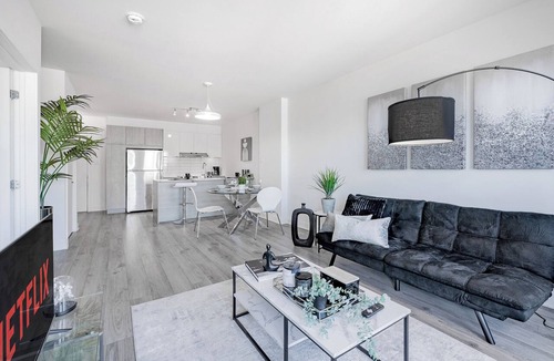 Downtown Montreal Apartment | Panoramic Penthouse Downtown Montreal Free Parking Old Montreal Apartment