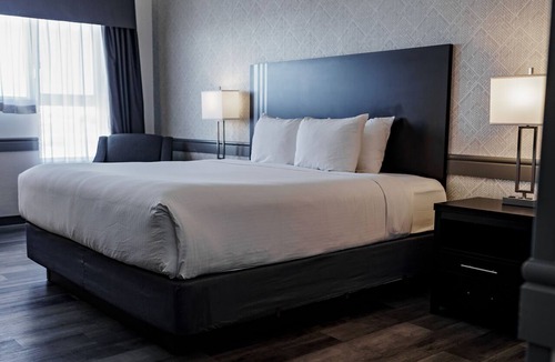 Leduc Hotel | Park Inn by Radisson Edmonton Airport