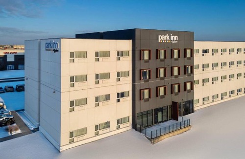 Leduc Hotel | Park Inn by Radisson Edmonton Airport