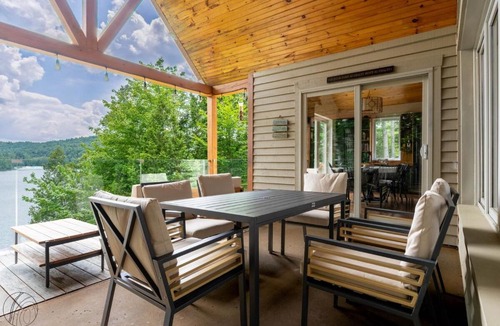 Chertsey Ski Chalet | Peace in the North Lac Brulé SPA SAUNA