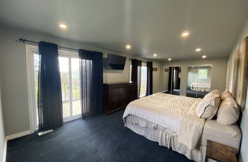 Nanticoke Apartment | Peaceful 3 bedroom apartment on the water
