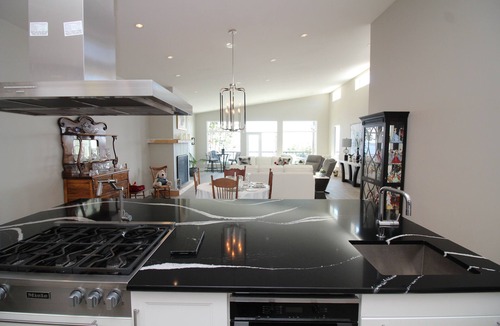 Chemainus House | Peaceful and Luxurious 2-bedroom house in Chemainus perfect for relaxing