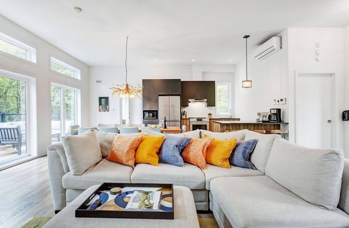 La Conception Ski Chalet | Peaceful Chalet. Spa, Sauna & BBQ. 15 minutes To Tremblant. Pet Friendly!