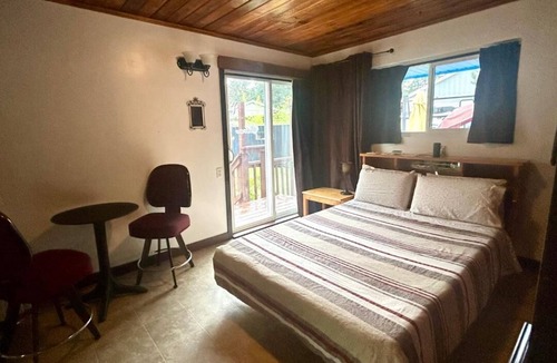 Beachcomber House | Peaceful, Rustic and Cozy house in a SPA massage environment