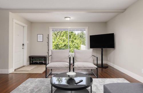 Regional District of Nanaimo House | Peaceful spacious 2BR Suite Free Parking