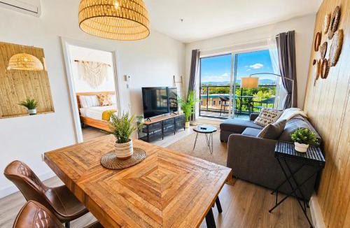 La Cite-Limoilou Apartment | Penthouse With FREE indoor Parking Downtown