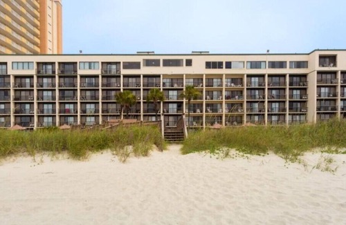 Ocean Drive Resort | Peppertree By The Sea - Spacious 1 Bedroom W/ Partial Kitchen