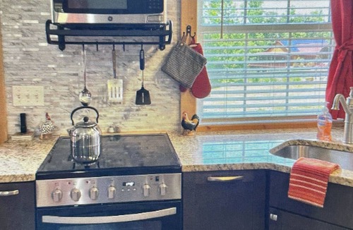 Cedar Mountain Cottage | Perfect and Easy “Get A Way” to Rare Air Farm!