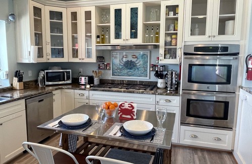 Corolla House | Perfect Beach Getaway - SunRise Views - Wild Horses! - Hot Tub - Fire Pit