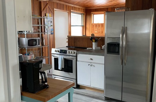 Dashwood Cottage | Perfect Lakeview Cottage