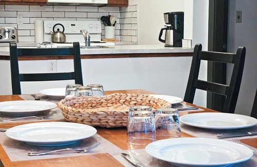 Panorama Apartment | Pet-friendly 2 bedroom at 1000 Peaks Summit Lodge