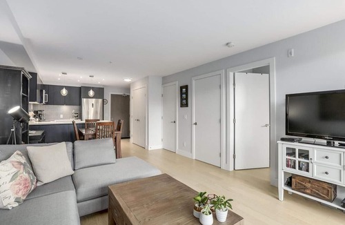 Mount Pleasant Condo | Pet-Friendly Fully-Furnished Rental