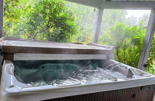 Saanich West House | Pet-friendly home in Victoria. with a full yard, hot tub & private entrance!