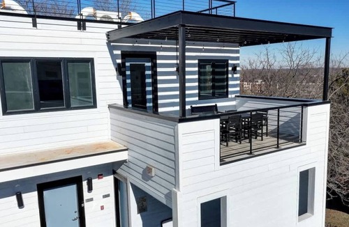 Belmont Condo | Pet-Friendly in Belmont near UVA & Downtown - #311