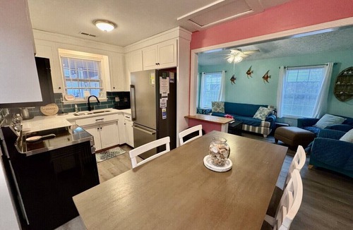 Surfside Beach House | Pet-Friendly-Ocean Lakes-Resort-Free Golf Cart