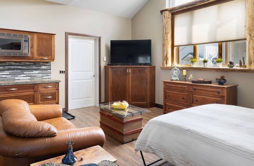 Calgary House | Picturesque countryside acreage with Mountain Views