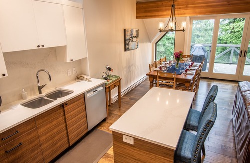 Upper Village House | Pinnacle Ridge 36 - Ski in Ski out, Private Hot Tub, Wood Fireplace