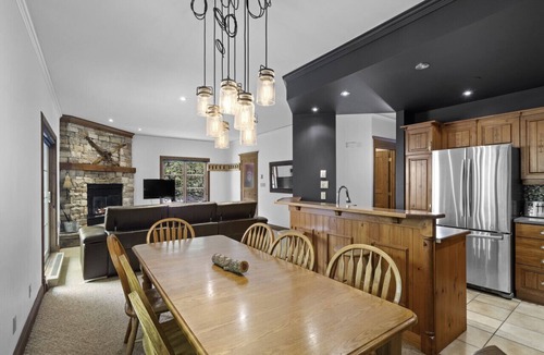 Mont-Tremblant Apartment | Plateau 236.5 - 3bdrs Ski In/Out with Pool Access