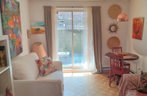 Plateau Mont Royal Apartment | Plateau Hideaway - Pets Welcome!