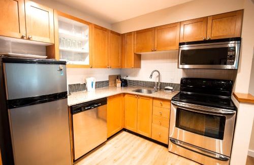 Village North House | Pleasant Townhouse in Whistler Village wHot Tub