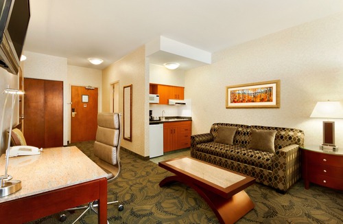Port Coquitlam Hotel | Poco Inn and Suites Hotel & Conference Centre