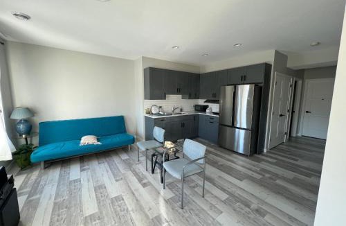 Airdrie House | Pond view Walkout