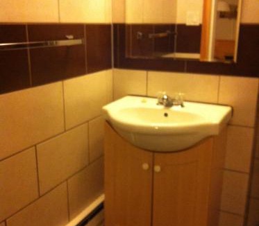 Golden Hotel | Ponderosa Motor Inn