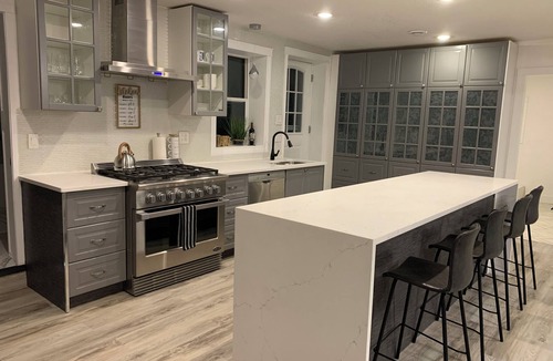 Sherwood Park House | Pool, Acreage, dream kitchen with large gas stove/oven, dog run,