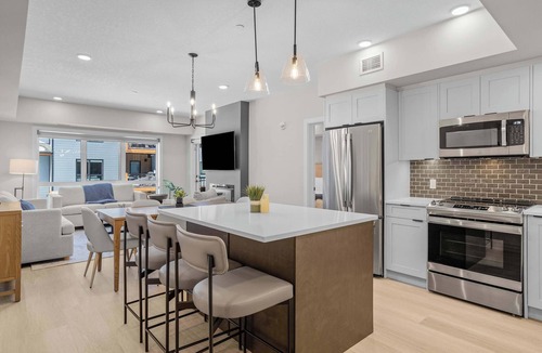 Dead Man's Flats Apartment | Pool and hot tub Stunning 2Bd haven in the Rockies