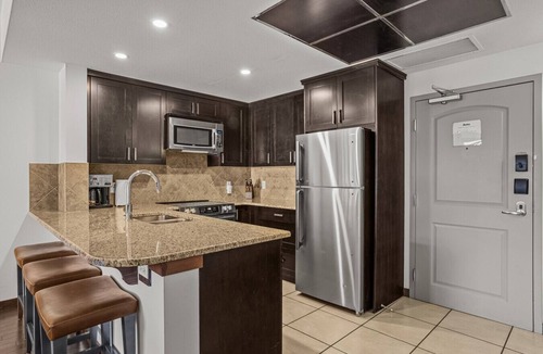 Canmore Apartment | Premier Mountain Retreat [Top Floor/Heated Pool/Hot tub]