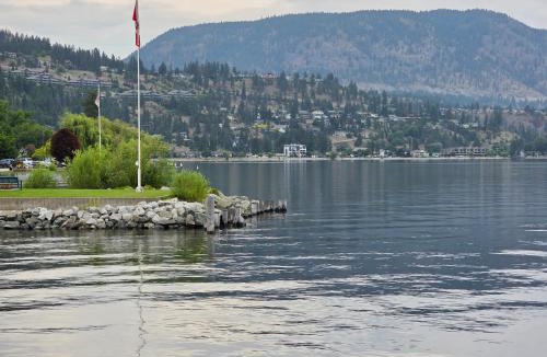 Central Okanagan Apartment | Premium Deluxe suites 201