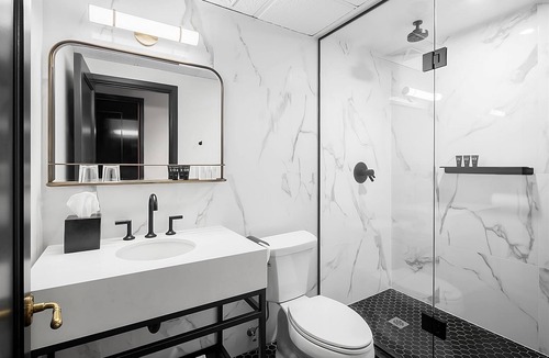 Riverside Hotel | Prime Location! 2 Relaxing Units, Rooftop Bar, Near The Opera House