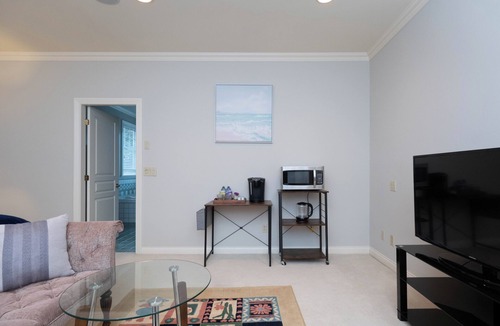 Steveston House | Prime Richmond Stay 10 min to YVR & Steveston