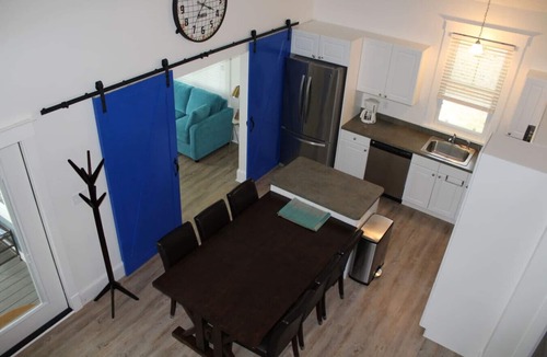 Cherry Valley Cottage | Prime Waterfront Cottage on Sandbanks Area Resort