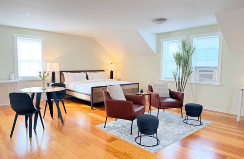Langley House | Princess and the Pea Hotel