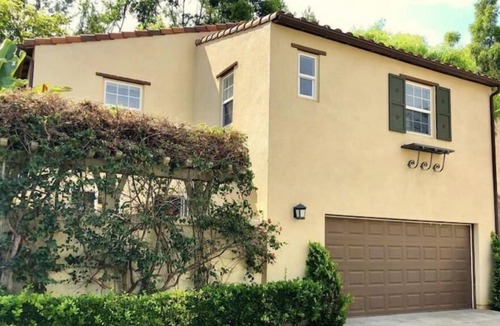 Quail Hill House | Pristine, convenient location, resort amenities