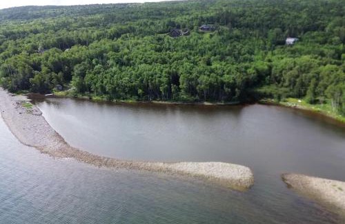 West Bay Villa | Privacy @ Bras d’Or Lakes Sun House Chalet