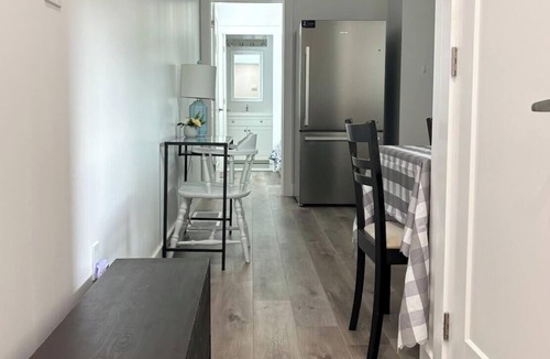 Toronto House | Private 2-Story Garden Suite 2 Bedrooms, 2 Baths