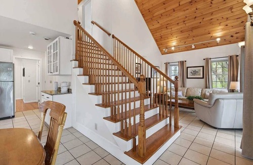 Ocean Park Apartment | Private Coastal 4 BD Getaway in Ocean Park ME