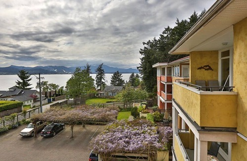 Vesuvius Apartment | Private condo, Saltspring Island BC, Hiking, beach access