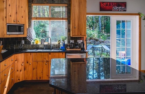 Juan de Fuca Electoral Area House | Private forest getaway by the sea