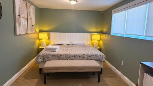 Charlottetown Bed & Breakfast | Private King Bed Room Near UPEI & Downtown Cozy Retreat Near Everything
