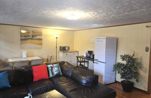 London Apartment | Private Lower Level Unit with Separate Entrance