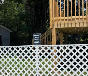 Taylors Apartment | Private&Modern cozy studio near GSP airport & BMW