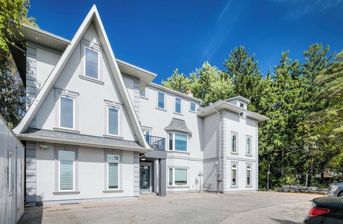 King City House | Private Oasis in King City