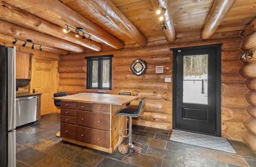 Saint Come Ski Chalet | Private Pool - Spa - Pool Table - Le St-Come