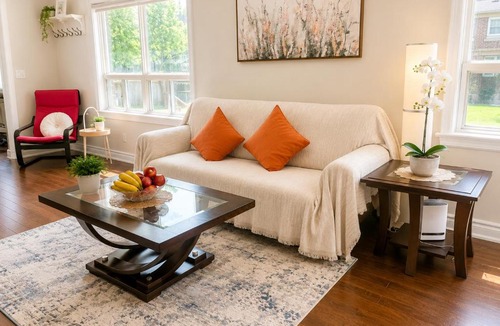 Willowdale House | Private Room in North York Shared Bath Near TTC