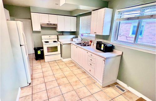 Malton House | Private Room Near Airport D2