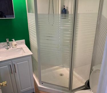 Malton House | Private Room With Private Washroom Near Airport D14