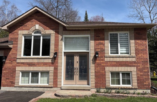 Wasaga Beach House | Private suite near the beach and other fun attractions